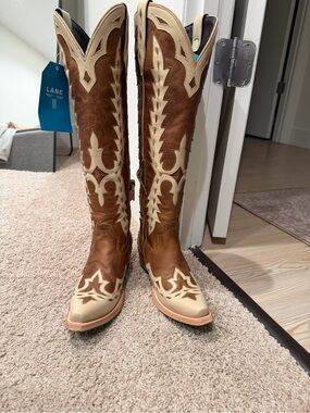 LANE Collection Women's Brown and Cream Western Knee-High Boots